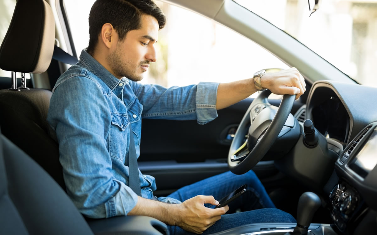 Bajate Del Teléfono: Hay Un Incremento De Accidentes Fatales en Chelsea Massachusetts