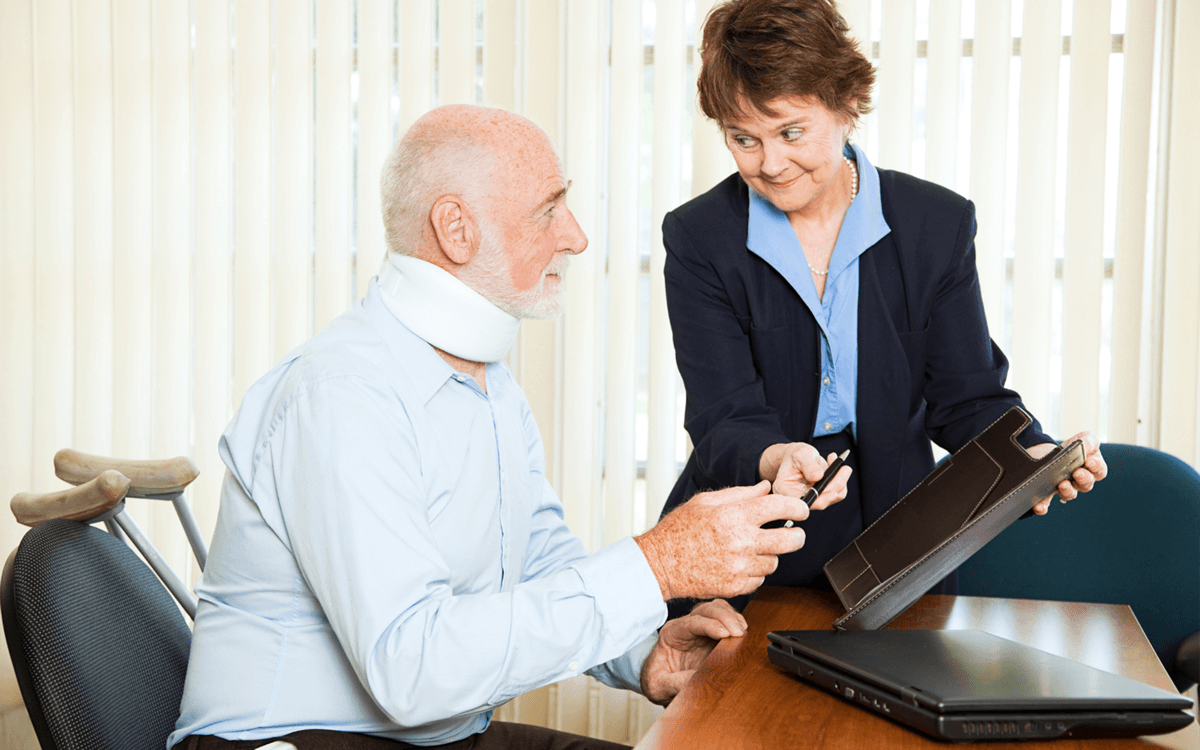 ¿Puedo Interponer Una Demanda Por Mis Heridas? ¿Incluso Si Ya Estoy Recibiendo Beneficios De Compensación Para Trabajadores?